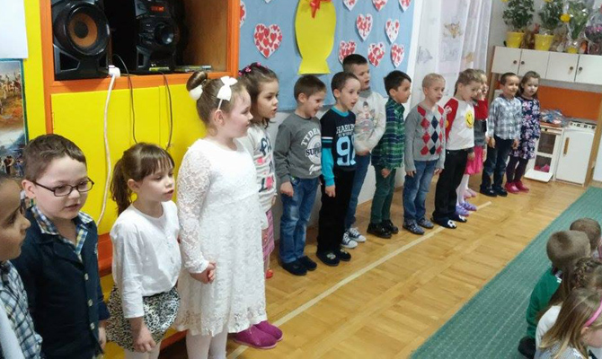 Nőnap a Barbi óvodában 2017. március 8. képek